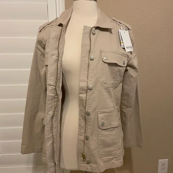 Kensie Cargo Jacket - Picture 6 of 6